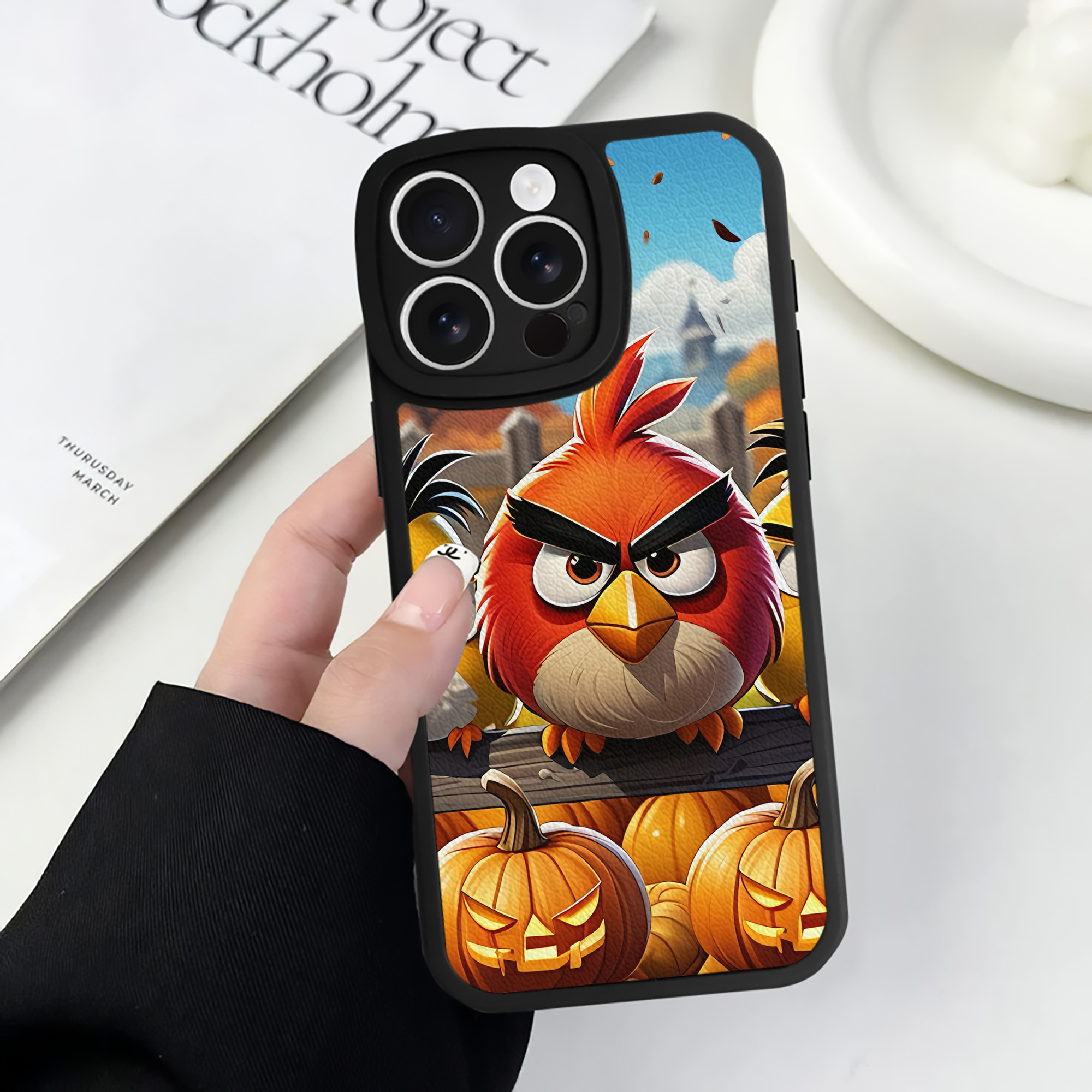（画像用） Angry Birds アングリーバード 【iPhone 16シリーズ対応】シリコンスマホケース（レザー調） 材質：シリコン